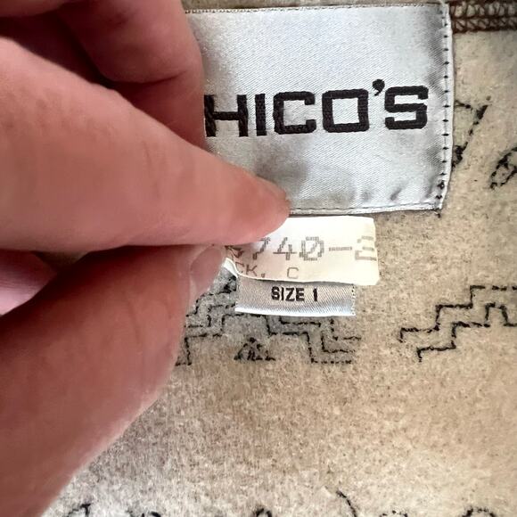 Chico’s Wool Blend Button Jacket Hieroglyphic Print Lining Brown Size 1 (M) - Picture 11 of 12